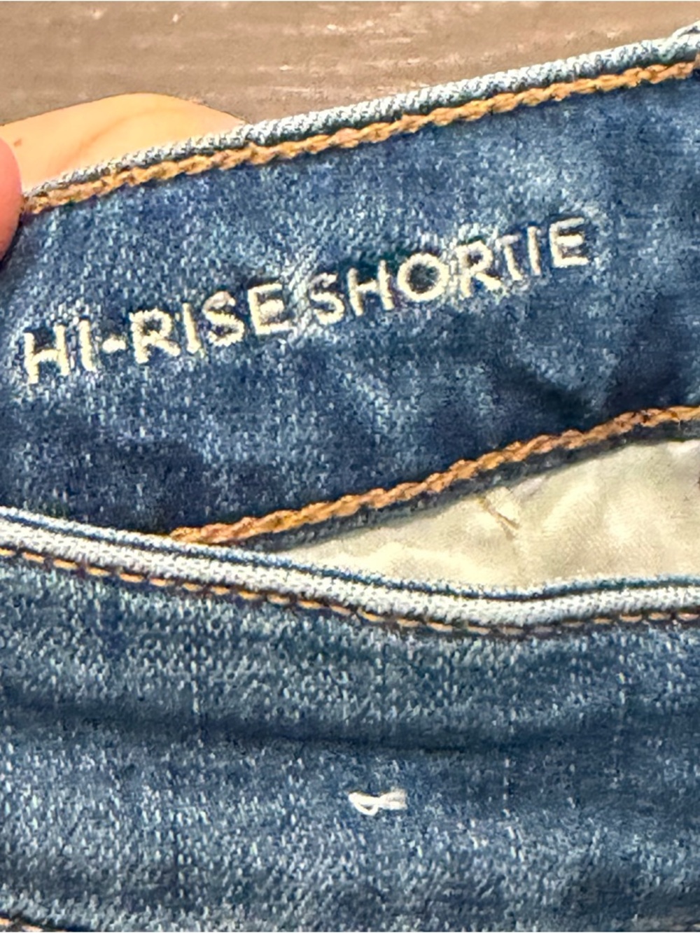 American Eagle Hi-Rise Shortie Distressed Denim Shorts Medium Wash Button Fly 4‎ - Picture 5 of 5